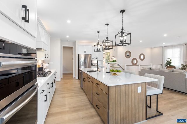 158A LOOKOVER TER, Stuarts Draft, VA 24477