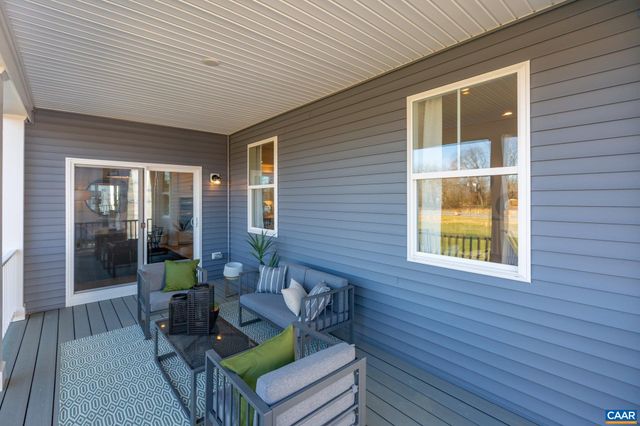 158A LOOKOVER TER, Stuarts Draft, VA 24477