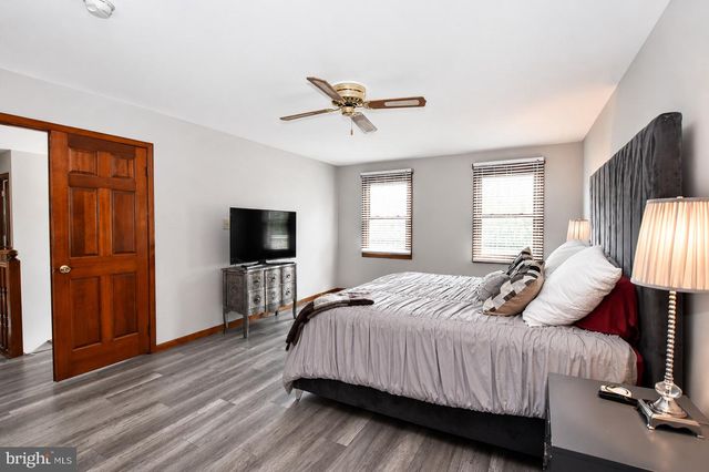 24 JAMIE DR, Sewell, NJ 08080