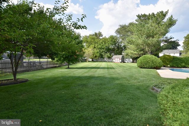24 JAMIE DR, Sewell, NJ 08080