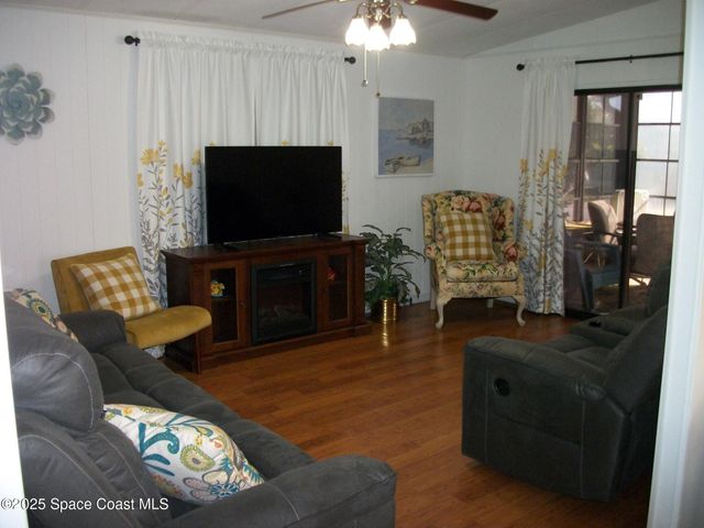 1972 Mango Street NE, Palm Bay, FL 32905