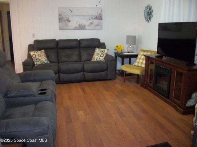 1972 Mango Street NE, Palm Bay, FL 32905