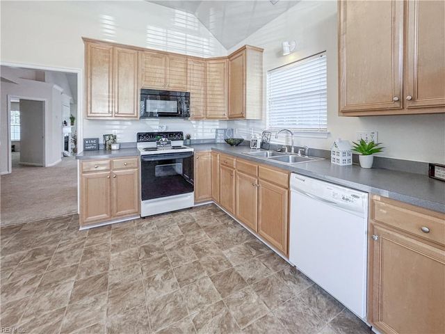 4581 Carriage DR, Virginia Beach, VA 23464