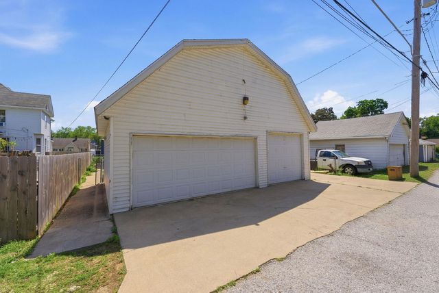 820 W 16th Street, Davenport, IA 52804