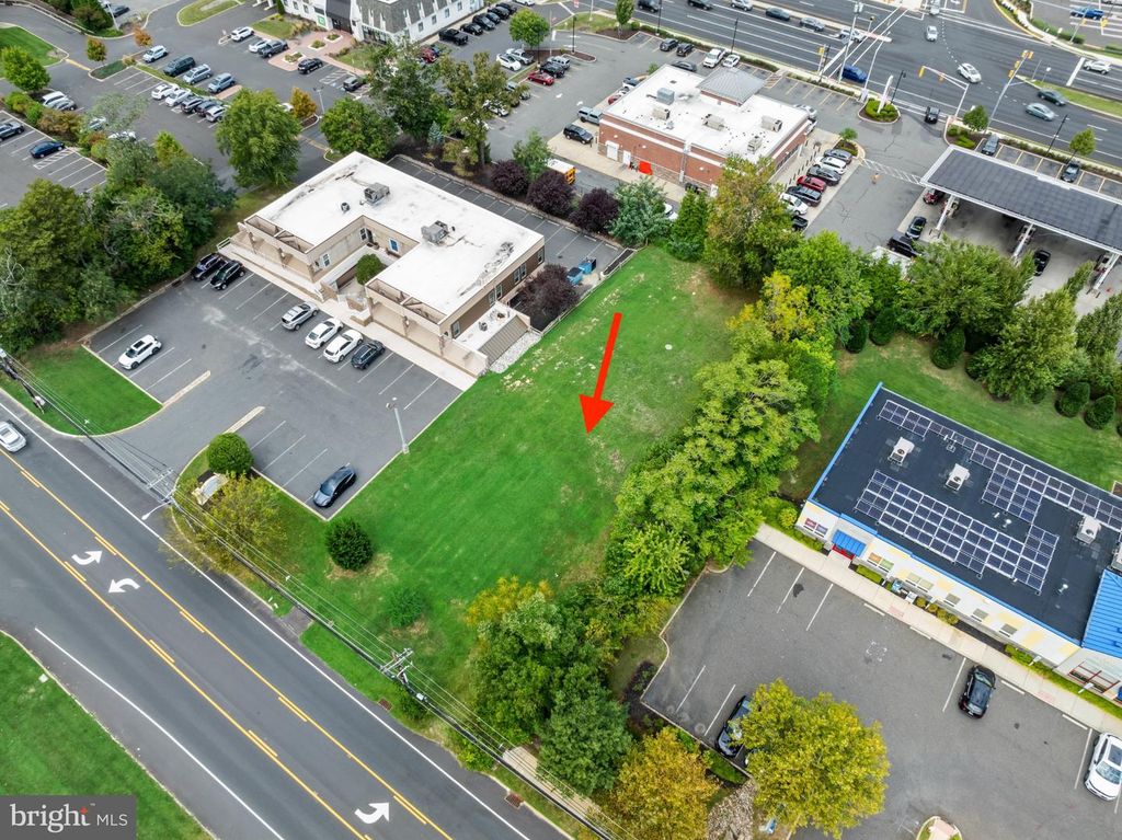 300 MARLTON PIKE W, Marlton, NJ 08053 — exterior