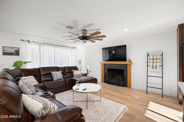 6749 E Wilshire Drive, Scottsdale, AZ 85257