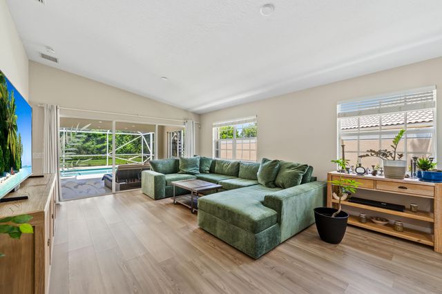 8457 SE Retreat Drive, Hobe Sound, FL 33455