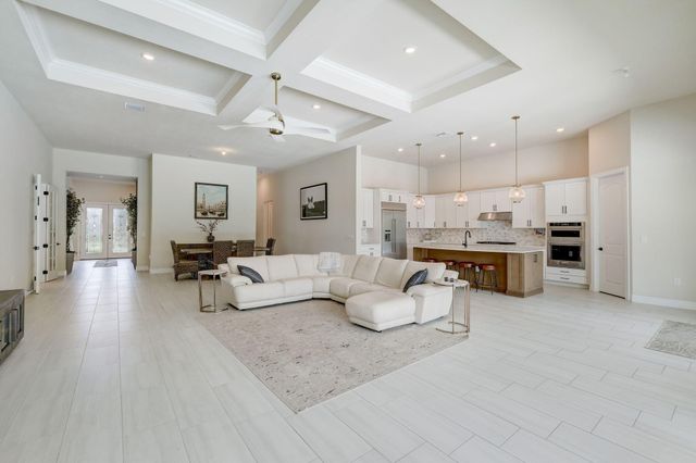 9234 Balsamo Drive, Palm Beach Gardens, FL 33412