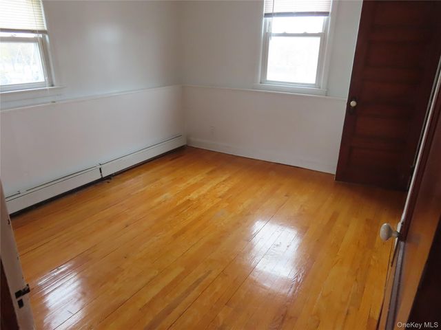 78A Upper Deer Park Avenue 2B, Babylon, NY 11702