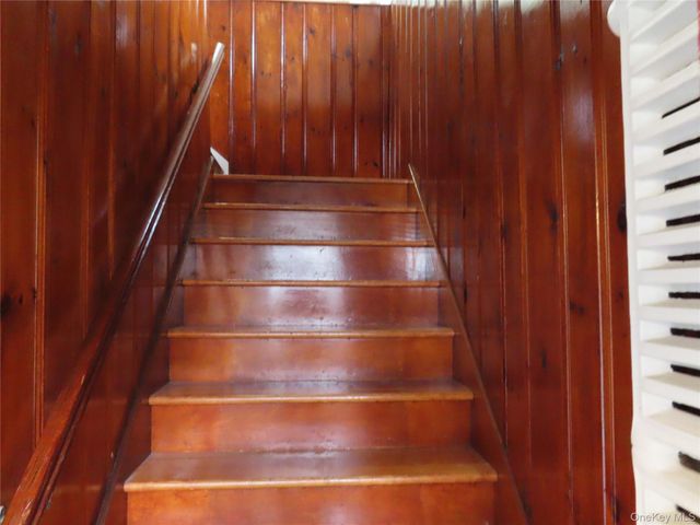 78A Upper Deer Park Avenue 2B, Babylon, NY 11702