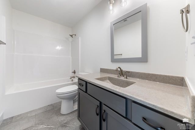 9164 Grammar Court, Manhattan, KS 66502