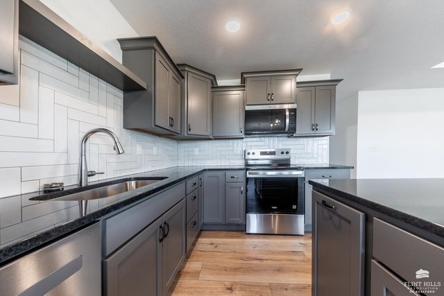 9164 Grammar Court, Manhattan, KS 66502