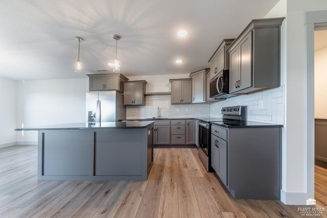 9164 Grammar Court, Manhattan, KS 66502