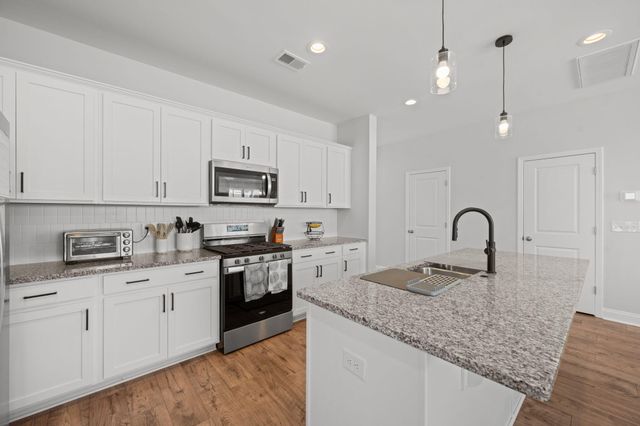 107 Patterson Avenue, Goose Creek, SC 29445