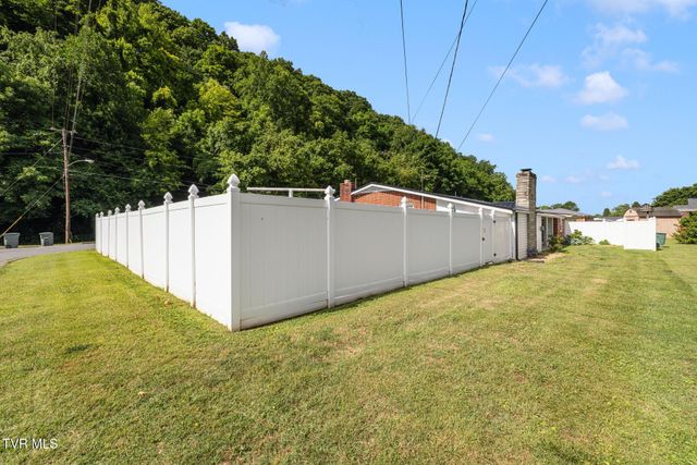 1205 Circle Drive, Elizabethton, TN 37643