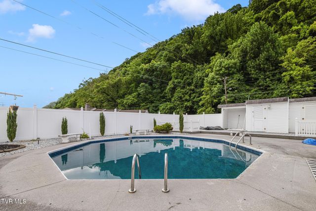 1205 Circle Drive, Elizabethton, TN 37643