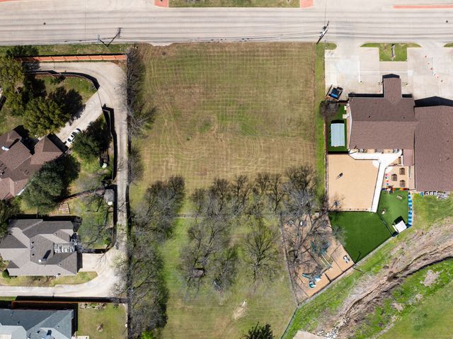 330 Town East Boulevard, Sunnyvale, TX 75182