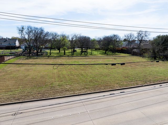 330 Town East Boulevard, Sunnyvale, TX 75182