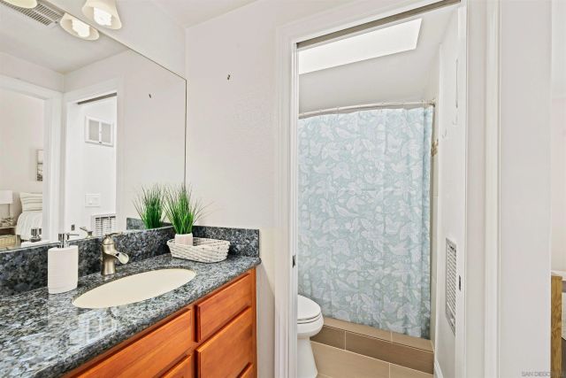 8745 Caminito Sueno, La Jolla, CA 92037