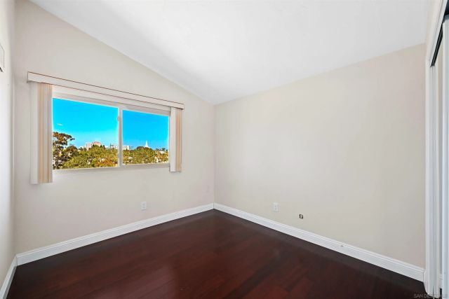8745 Caminito Sueno, La Jolla, CA 92037