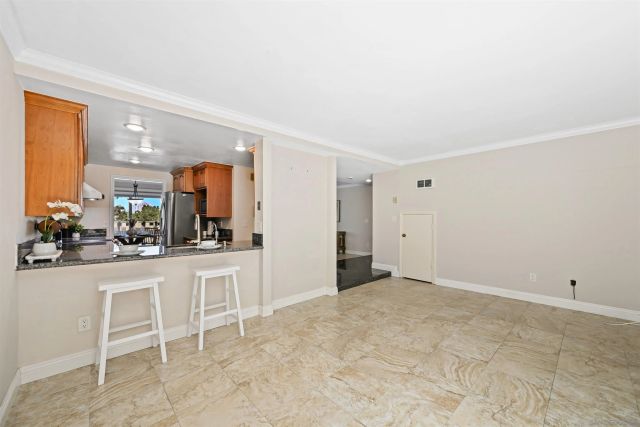 8745 Caminito Sueno, La Jolla, CA 92037