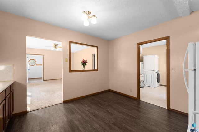 106 S Williams Ave Avenue, Sioux Falls, SD 57104