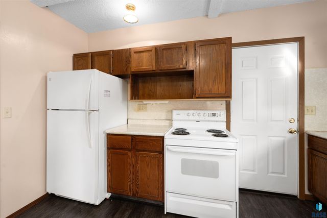 106 S Williams Ave Avenue, Sioux Falls, SD 57104