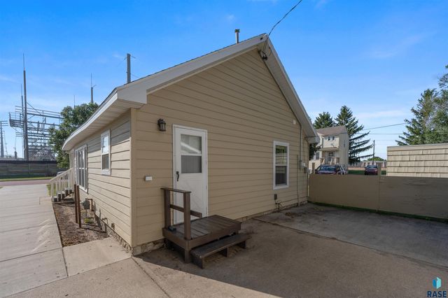 106 S Williams Ave Avenue, Sioux Falls, SD 57104