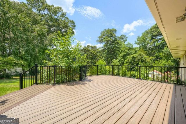 1909 Lake Lucerne Way SW, Lilburn, GA 30047