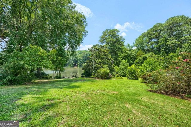 1909 Lake Lucerne Way SW, Lilburn, GA 30047