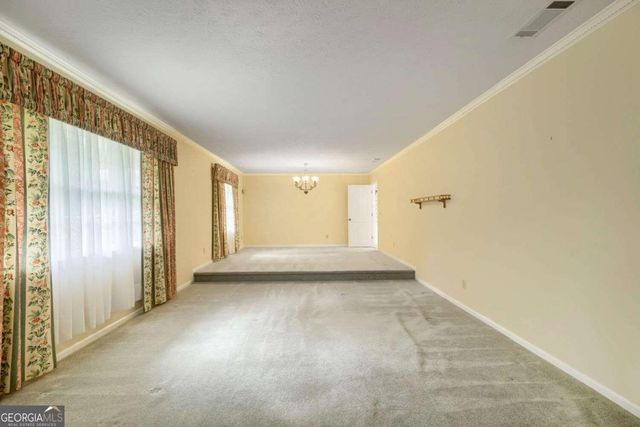 1909 Lake Lucerne Way SW, Lilburn, GA 30047