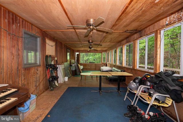 272 FRITZEL, Basye, VA 22810