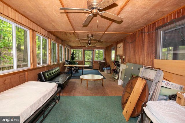 272 FRITZEL, Basye, VA 22810