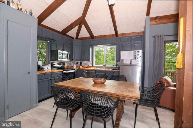 272 FRITZEL, Basye, VA 22810