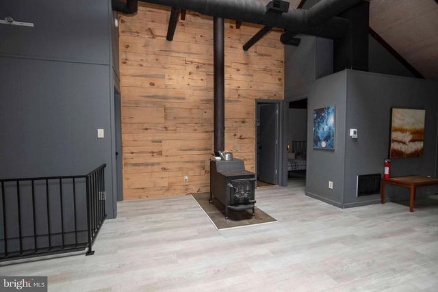 272 FRITZEL, Basye, VA 22810