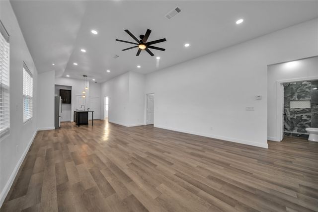 2406 Naoma Street, Dallas, TX 75241