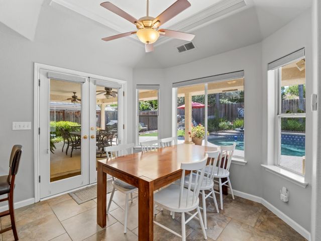9377 N Saint Martin Drive, Fresno, CA 93720