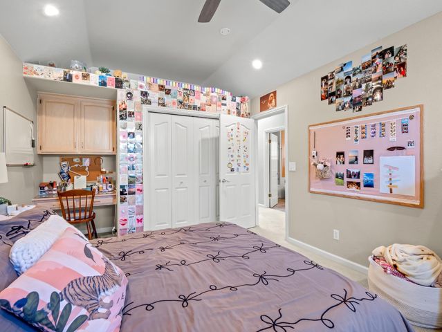9377 N Saint Martin Drive, Fresno, CA 93720