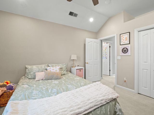 9377 N Saint Martin Drive, Fresno, CA 93720