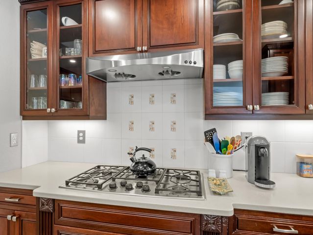 9377 N Saint Martin Drive, Fresno, CA 93720