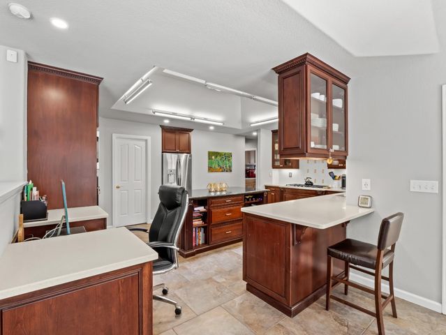9377 N Saint Martin Drive, Fresno, CA 93720