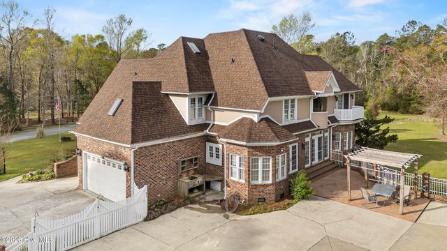 450 Berry Lane SW, Supply, NC 28462