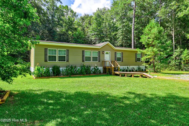 450 Berry Lane SW, Supply, NC 28462