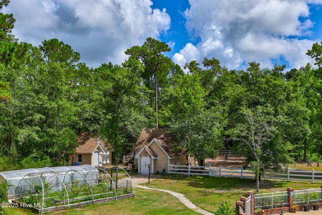 450 Berry Lane SW, Supply, NC 28462