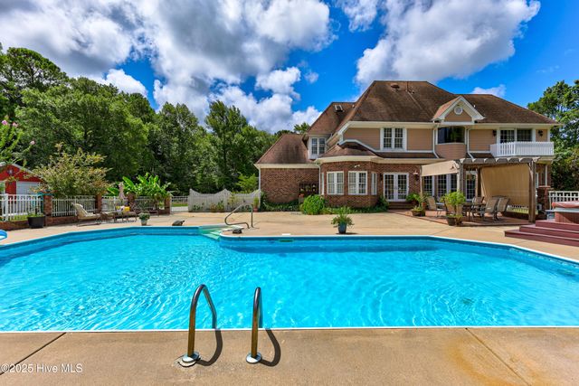 450 Berry Lane SW, Supply, NC 28462