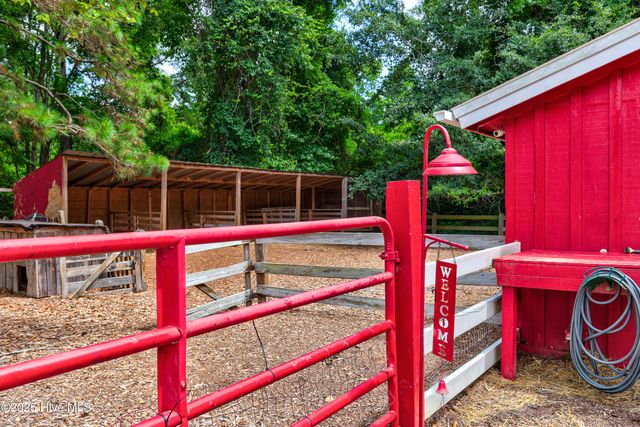 450 Berry Lane SW, Supply, NC 28462