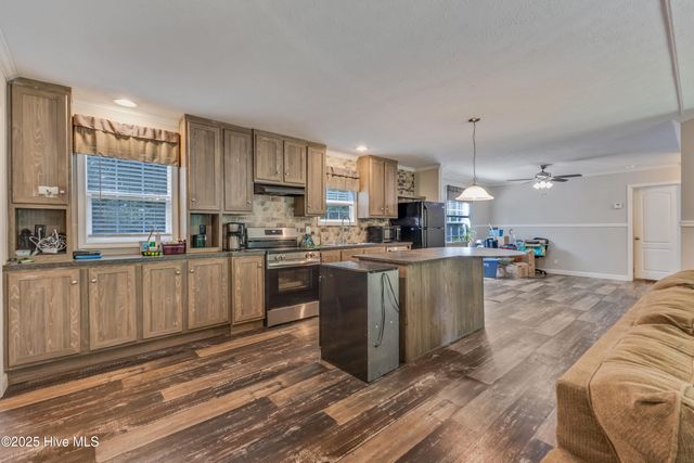 450 Berry Lane SW, Supply, NC 28462