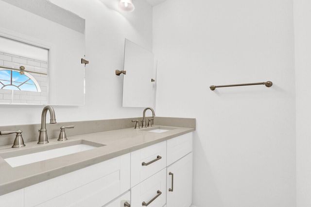 52 Uno Lago Drive, Juno Beach, FL 33408