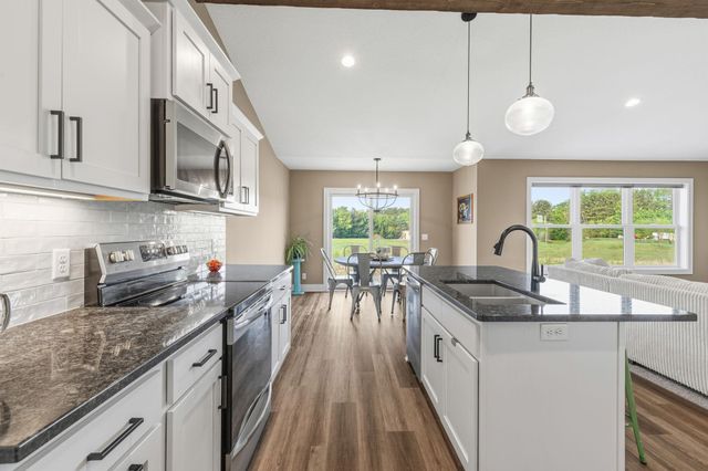 603 Grouse Way, New Richmond, WI 54017