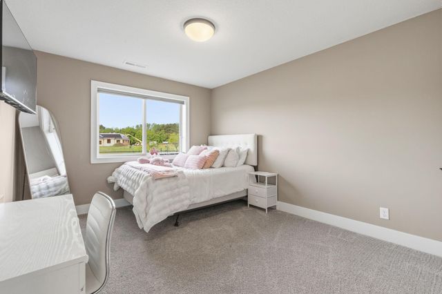 603 Grouse Way, New Richmond, WI 54017